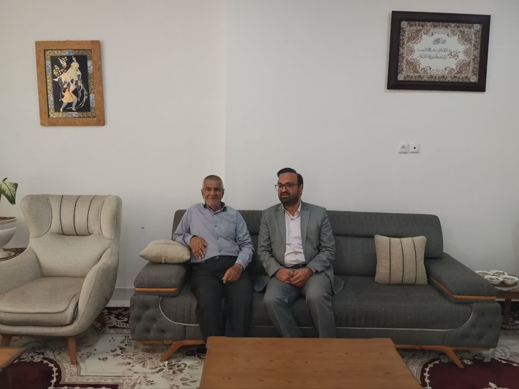 دیدار فرماندار سرایان با همکاران بازنشسته فرمانداری و تجلیل از خدمات آنان