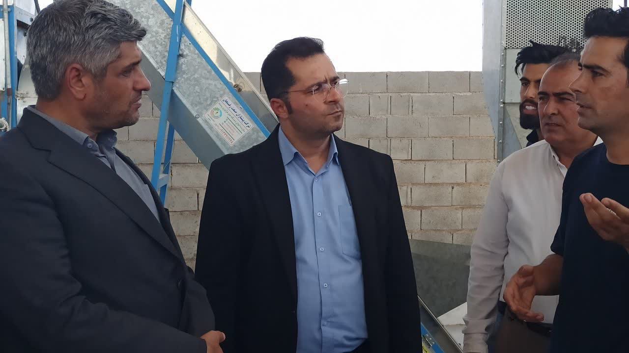بازدید نماینده مجلس و فرماندار بشرویه از ترمینال ضبط پسته نادری افشار