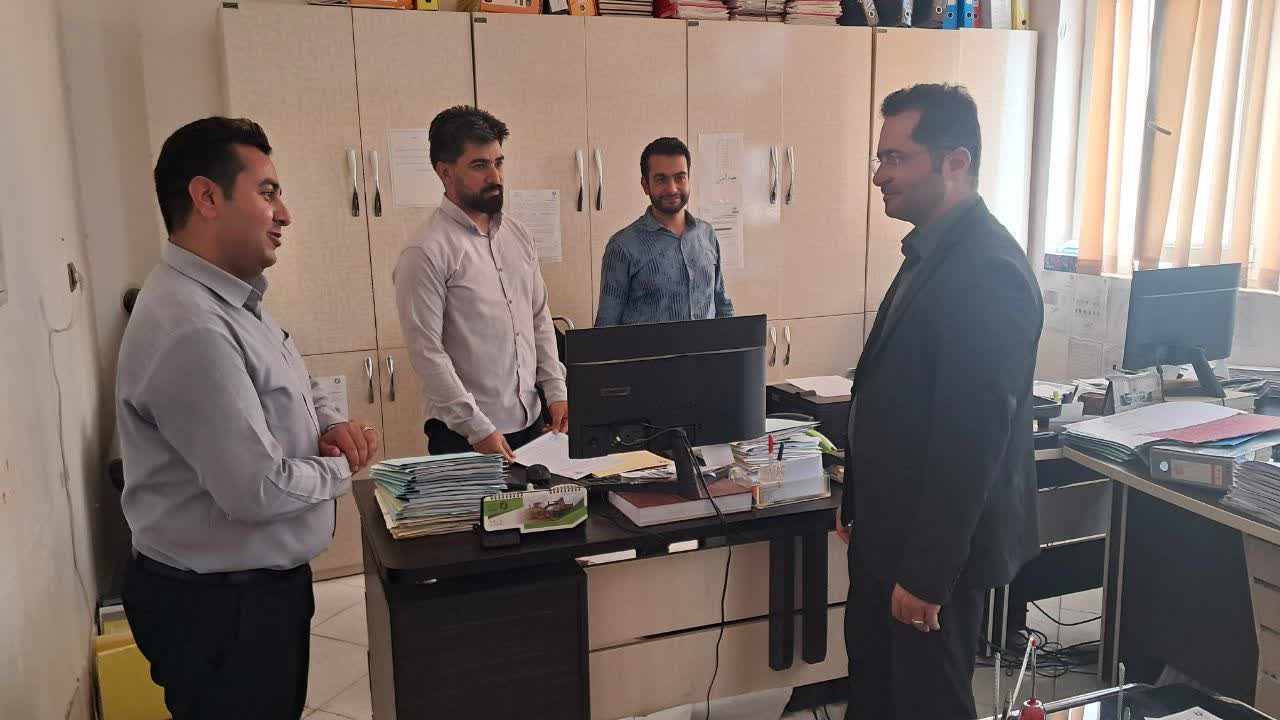 بازدید میدانی فرماندار بشرویه از اداره بنیاد مسکن انقلاب اسلامی