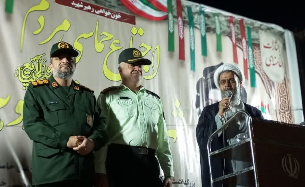 تقدیر امام جمعه، سپاه و انتظامی از مردم بشرویه در ۲۰۰مین شب بعثت