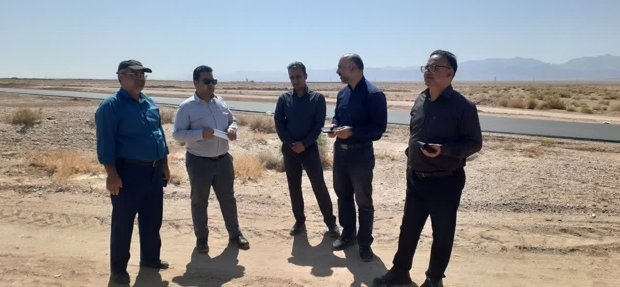 بازدید از مسیر سیلاب ورودی روستای حاجی آباد و بندهای خاکی منطقه