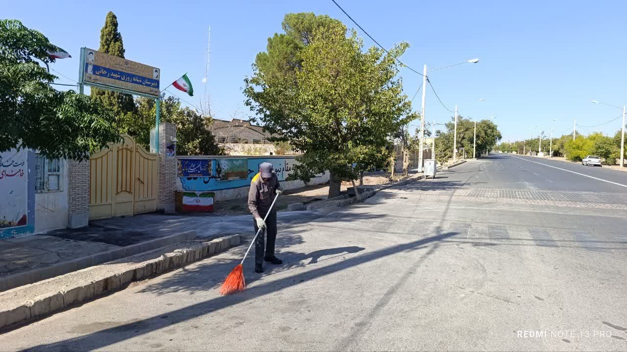 آماده‌سازی ورودی مدارس باغستان برای آغاز سال تحصیلی