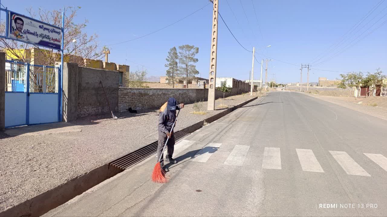 آماده‌سازی ورودی مدارس باغستان برای آغاز سال تحصیلی