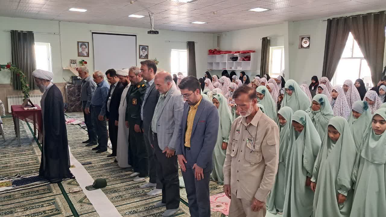 برگزاری پویش سه‌شنبه‌های دانش و معنویت در مدرسه شادروان سالارصادقی