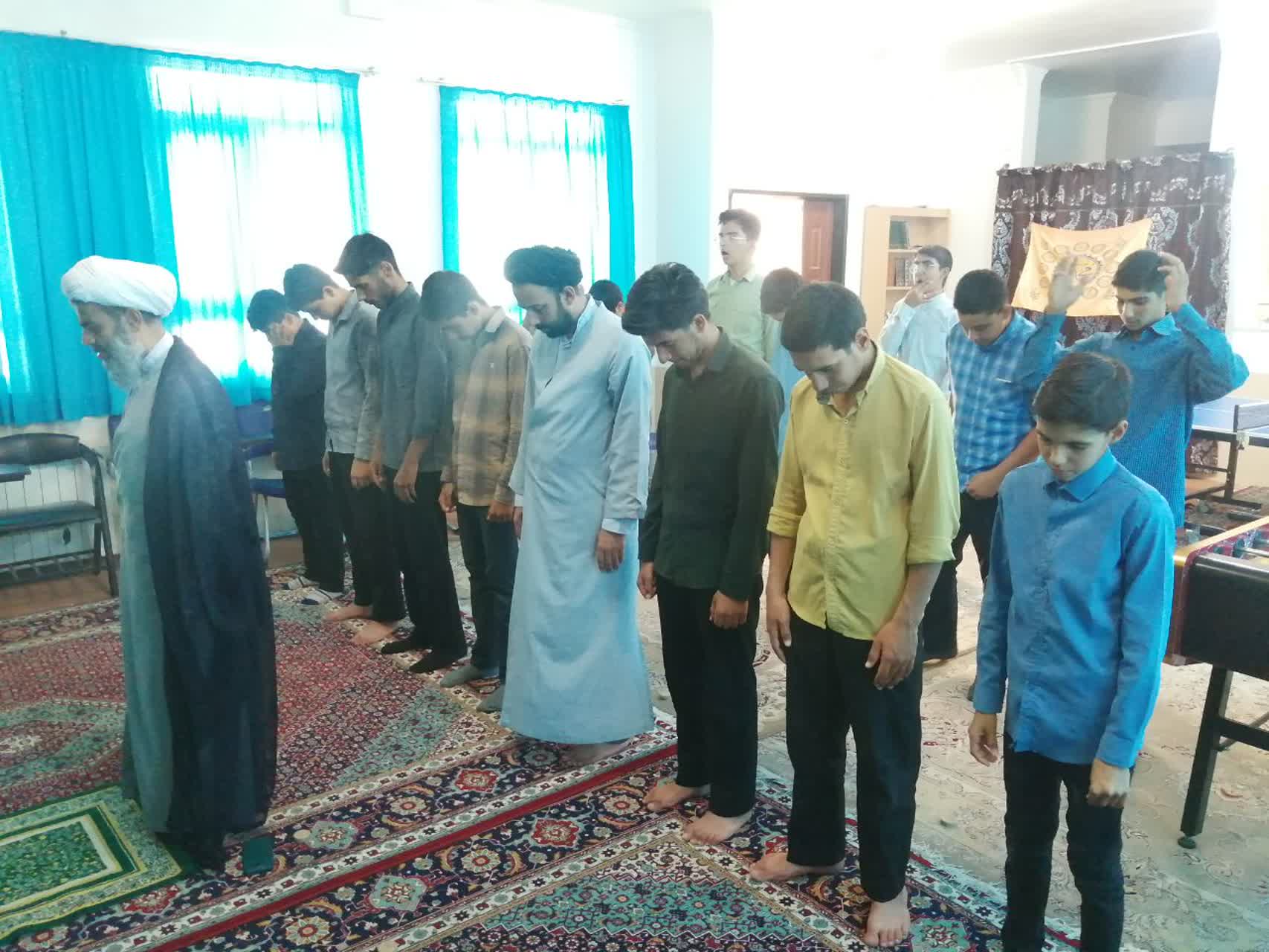 امام جمعه بشرویه: رسالت طلاب ادامه راه انبیا در حراست از مرزهای فکری و عقیدتی است