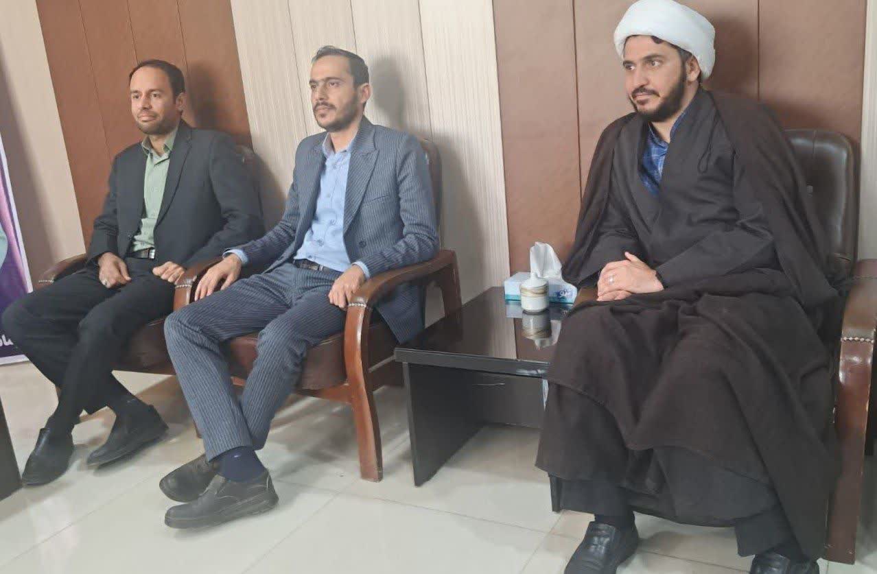 دیدار فرماندار بشرویه با فرماندهی انتظامی شهرستان به مناسبت هفته نیروی انتظامی