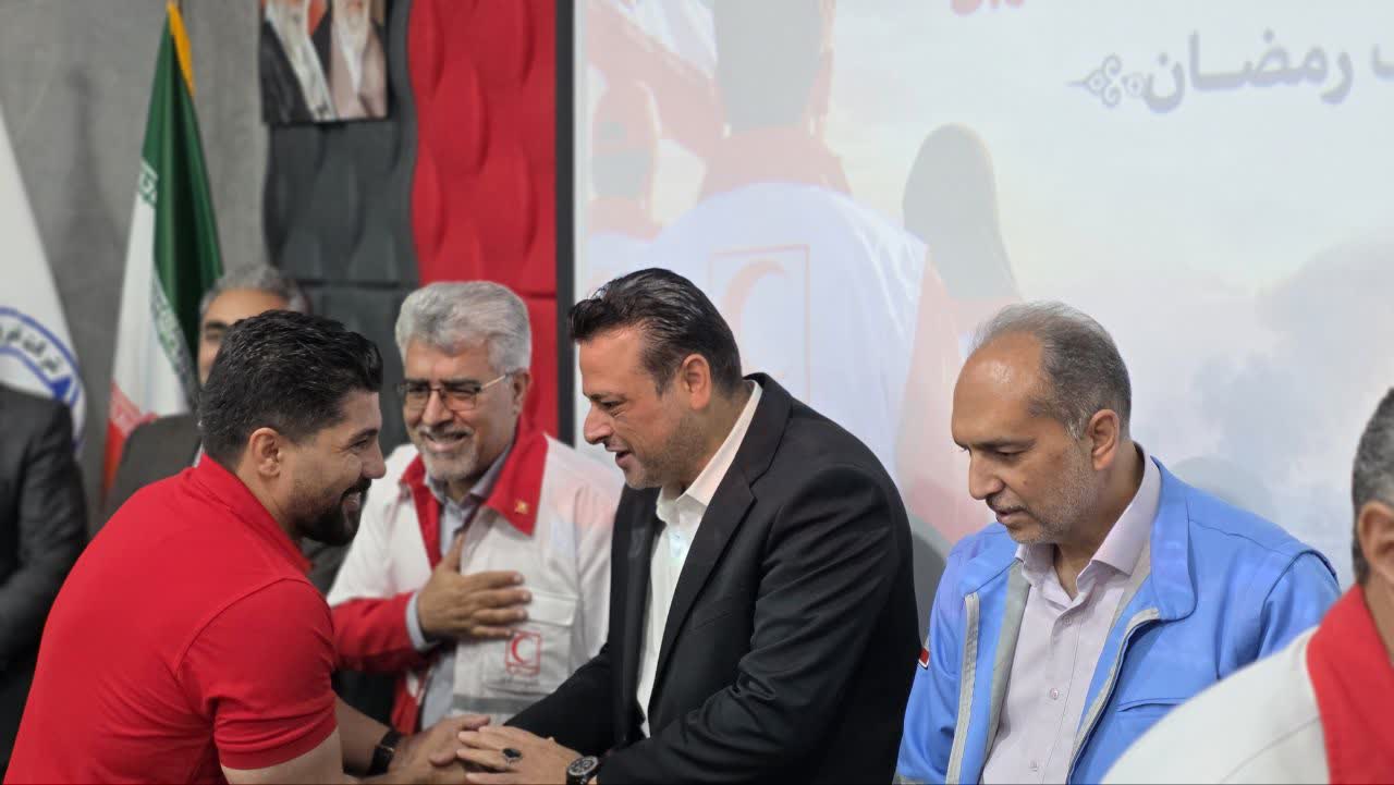 با حضور فرماندار شهرستان فردوس انجام شد؛ تجلیل از...