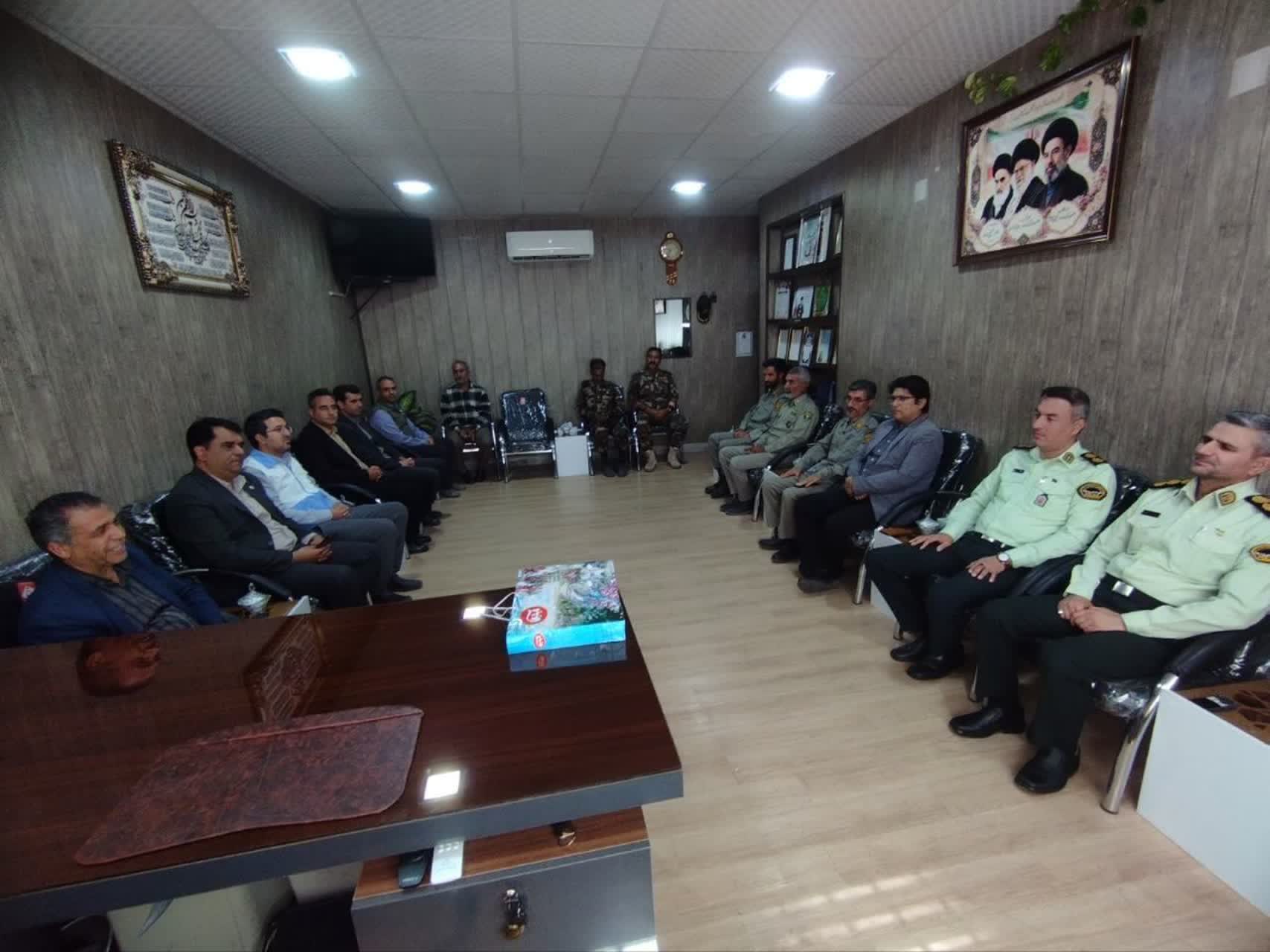 دیدار مدیر جهاد کشاورزی فردوس با فرمانده انتظامی در هفته نیروی انتظامی