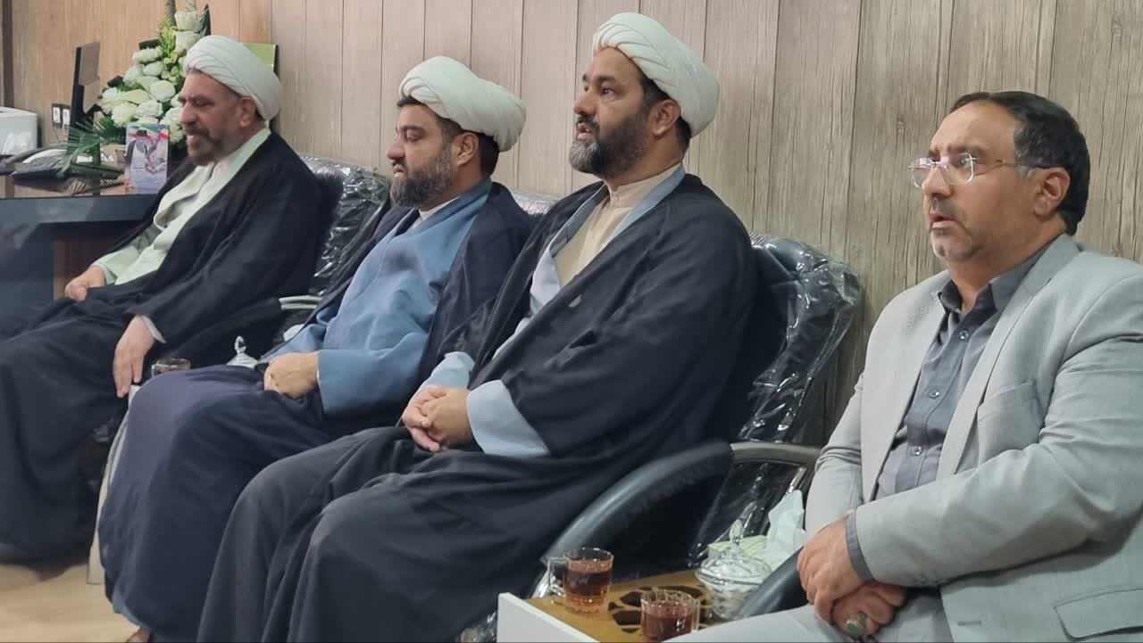 گزارش تصویری دیدار پرسنل تبلیغات اسلامی فردوس با فرماندهی نیروی انتظامی